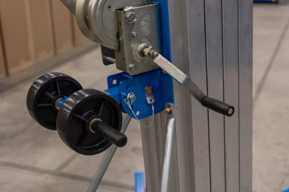 Genie Superlift Advantage SLA-15 Material Lift Winch Stacker - Straddle Base