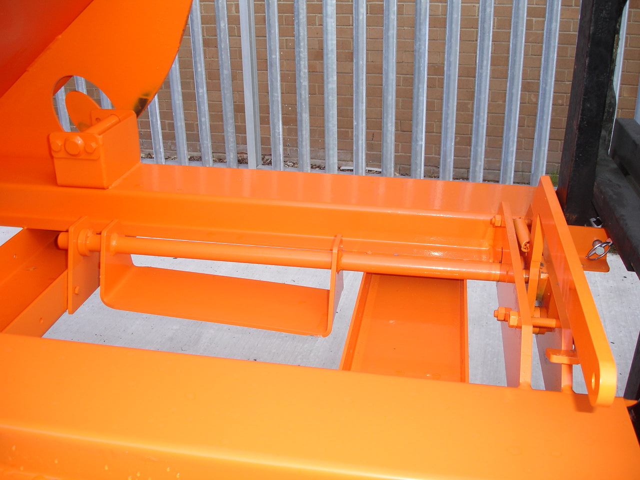 Forklift Tipping Skip ICUS