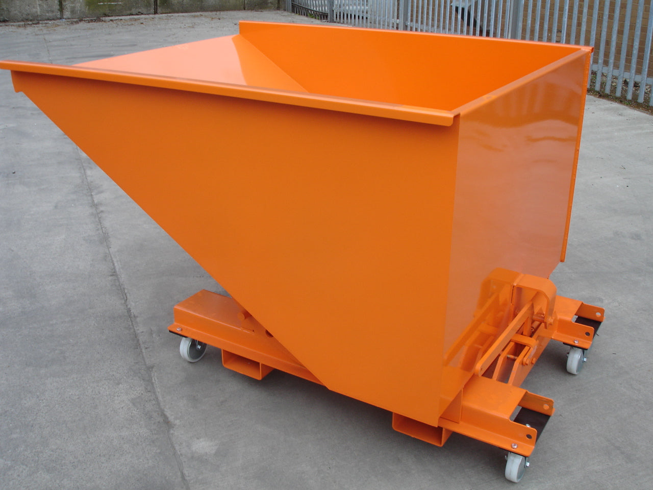 Forklift Tipping Skip ICUS