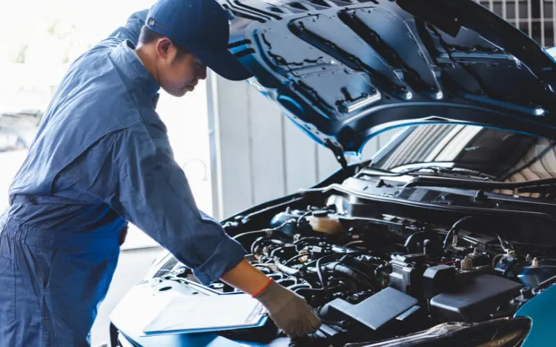 ENGINE CRANE SAFETY: BEST PRACTICES FOR LIFTING ENGINES IN A WORKSHOP LES - Lifting Equipment Store®