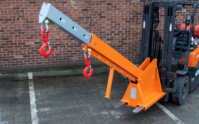 WHAT ARE FORKLIFT ATTACHMENTS AND HOW DO THEY WORK?