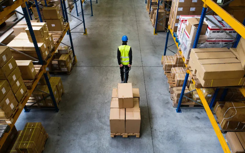 HOW TO OPTIMISE YOUR WAREHOUSE WITH THE RIGHT MATERIAL HANDLING EQUIPMENT LES - Lifting Equipment Store®