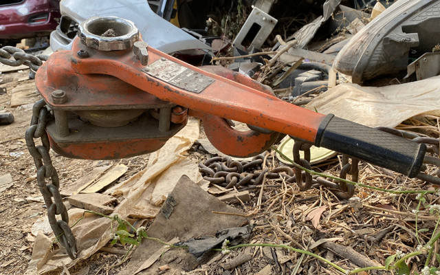 10 REAL-WORLD USES FOR RATCHET LEVER HOISTS (AND WHEN NOT TO USE ONE)