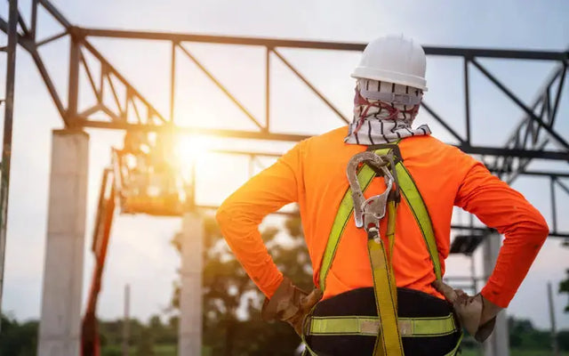 PLANNING WORK AT HEIGHT: RISK ASSESSMENTS & SAFE SYSTEMS OF WORK LES - Lifting Equipment Store®