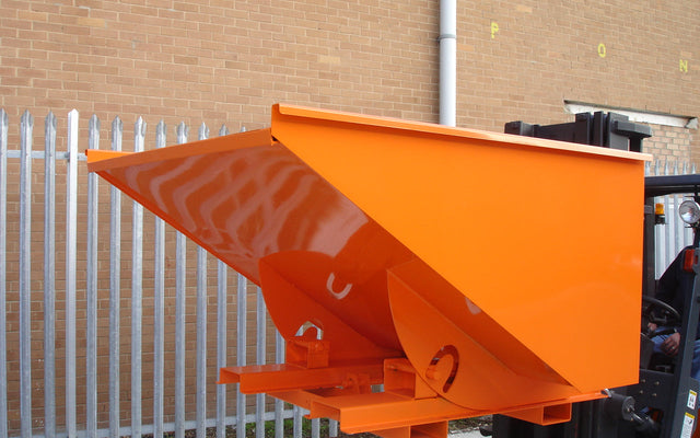 WHAT IS A FORKLIFT TIPPING SKIP AND IS IT THE RIGHT OPTION FOR YOUR SITE OR ENVIRONMENT?
